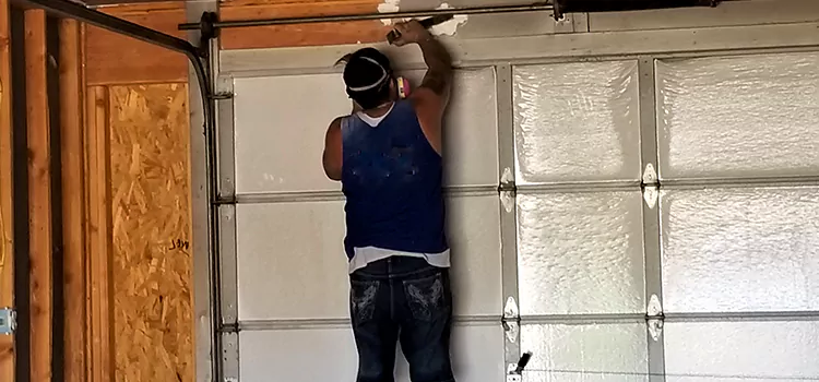 Specialized Garage Door Panel Solutions in Sainte-Julie, QC