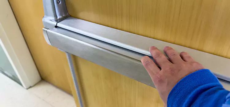 Installing a Push Bar on a Door Sainte-Julie